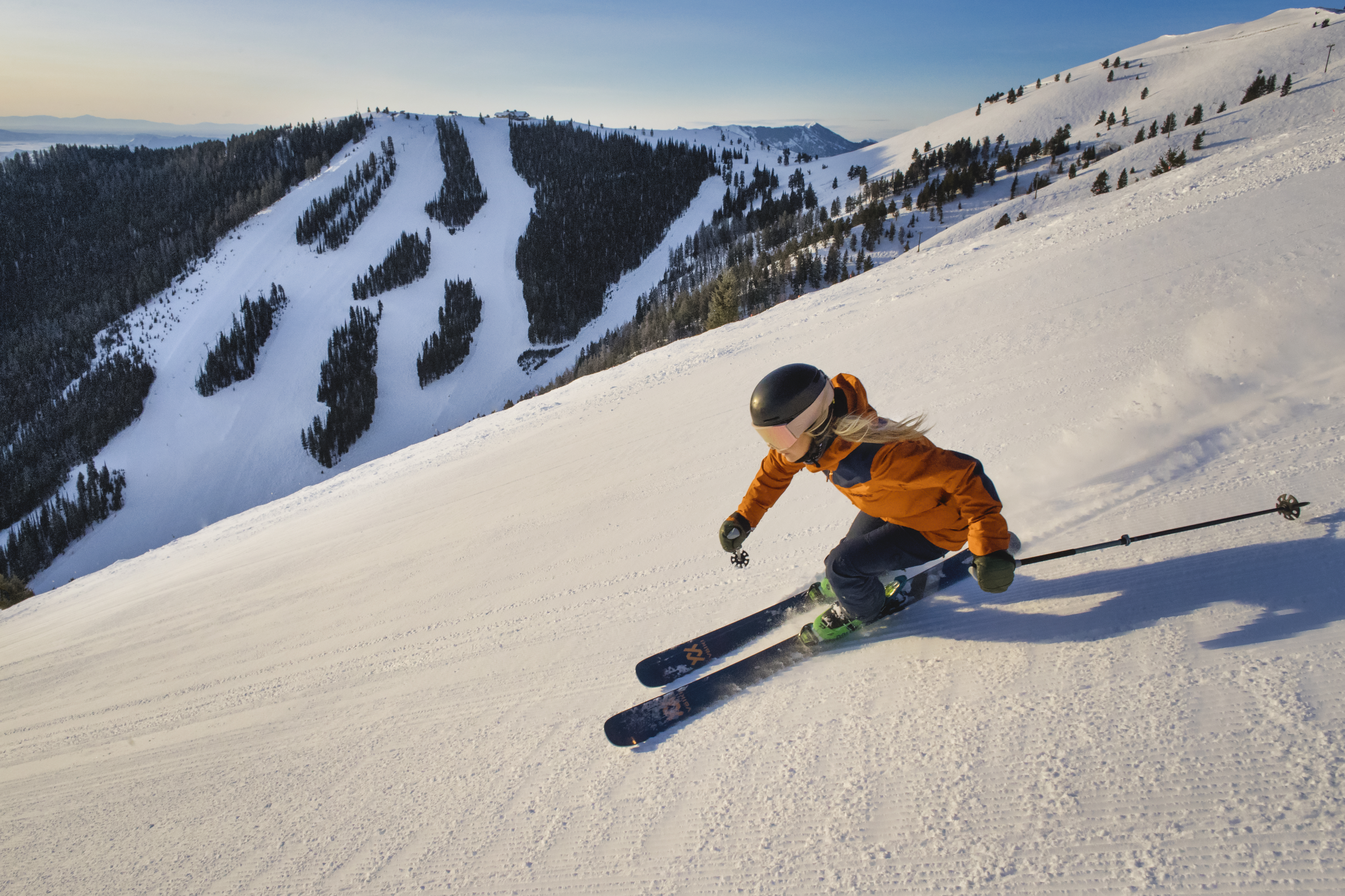 Sun-Snow-2021-Sun-Valley-Sofia-DeWolfe-Groomer-2