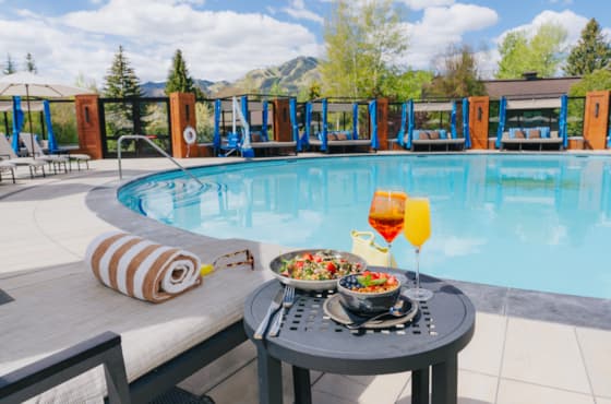 svr_summer_lodge_pool_food_-_beverage_05-20-26_a7401317-v2-1