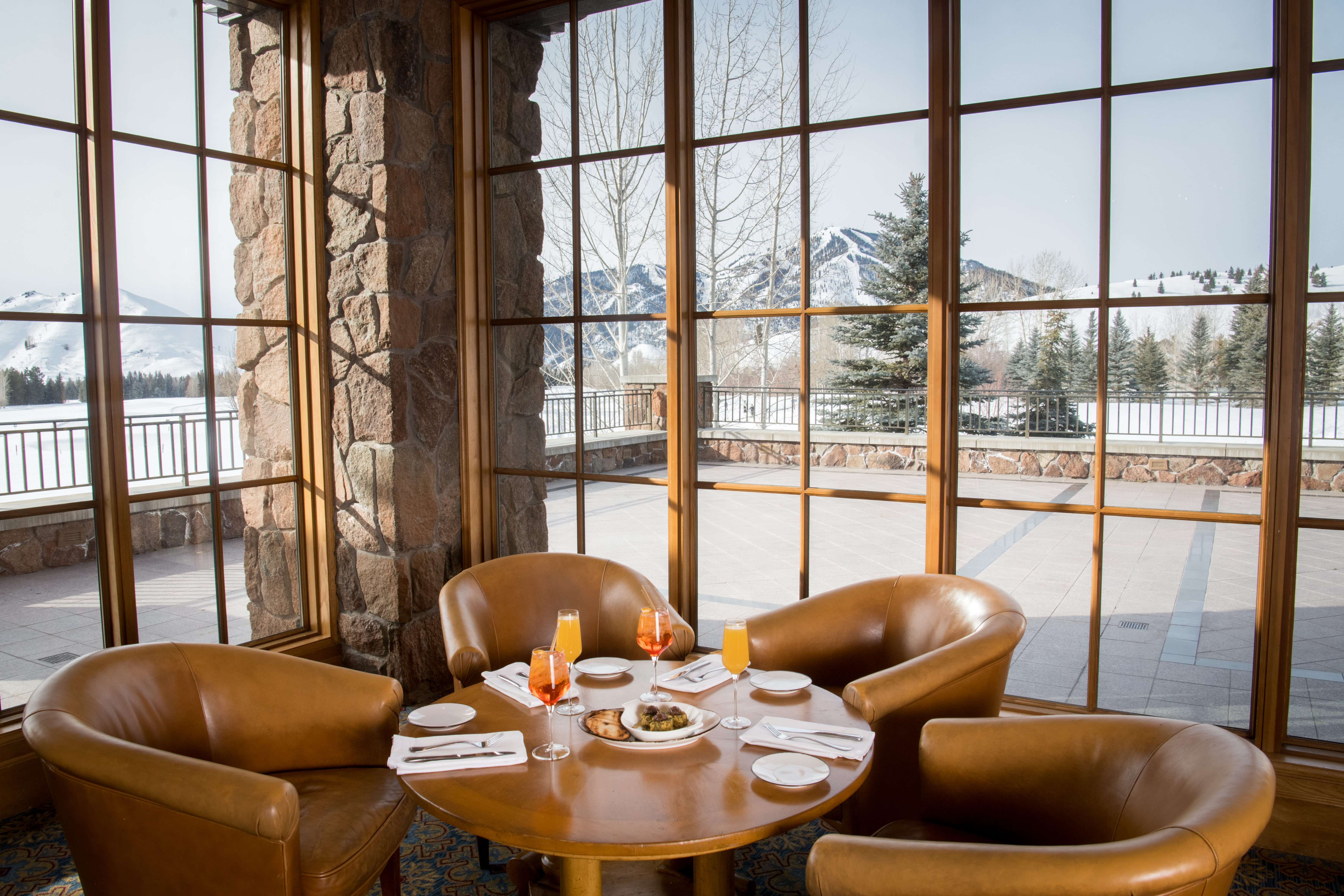 svr-dining-clubhouse-2025-dev-khasla-1