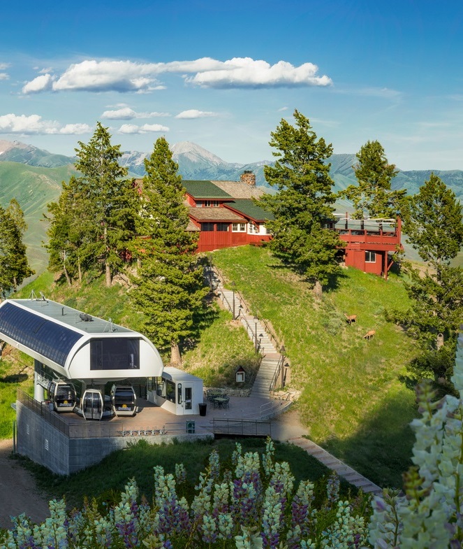 svr_roundhouse_scenic_pano_summer_2017_syms_kevin-2078x800-6c0f4bf_1