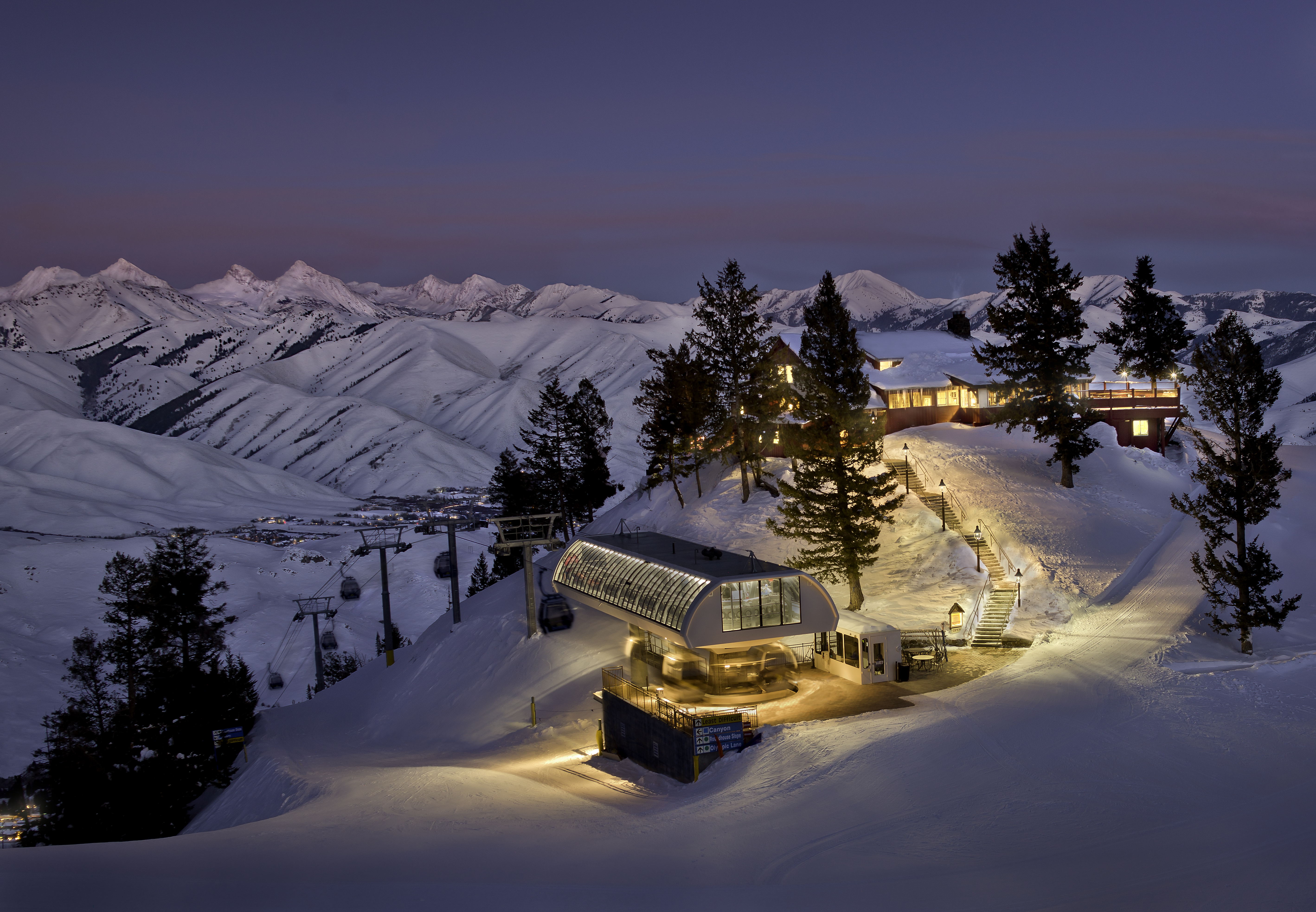 svr_roundhouse_scenic_pano_winter_2012_syms_kevin_2