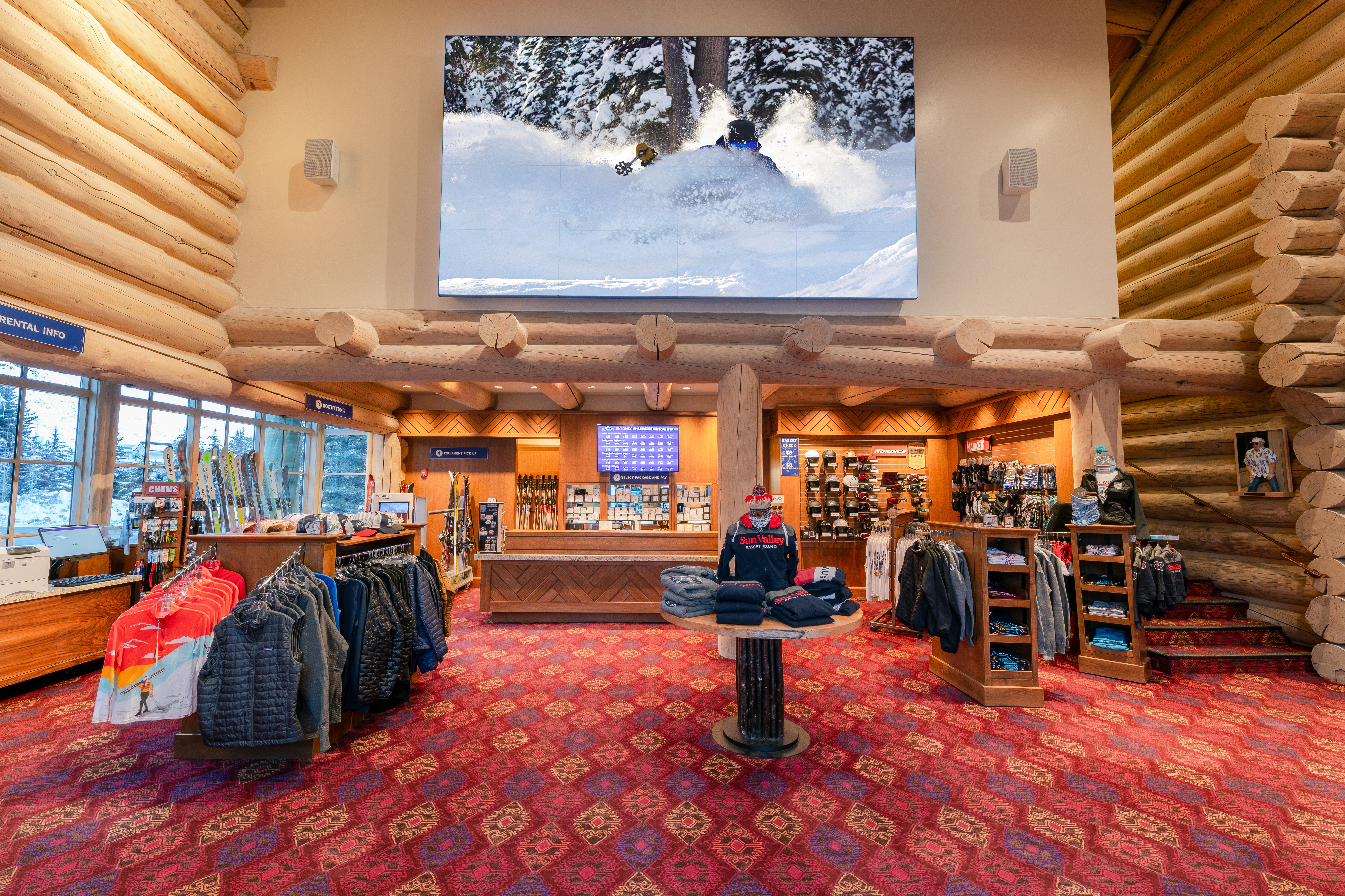 svr_warmspringslodge_dining_skiingriding_winter_2019_dondero_steve_7.jpg