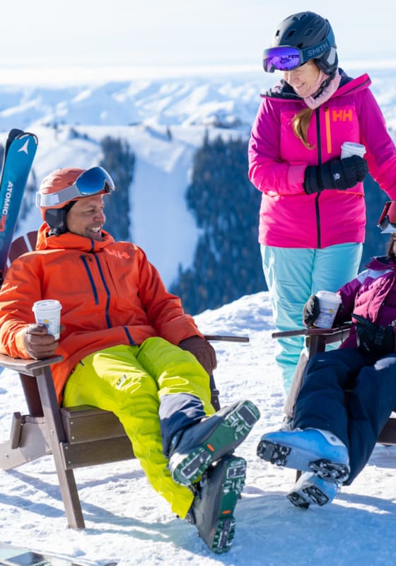 svr_lookoutlodge_dining_apres_family_winter_2020_2