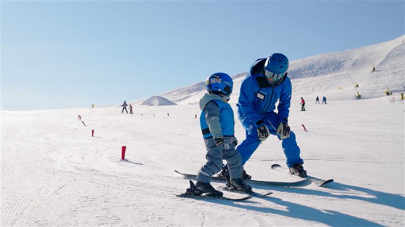 ski-school-hero-00_01_54_17-still001