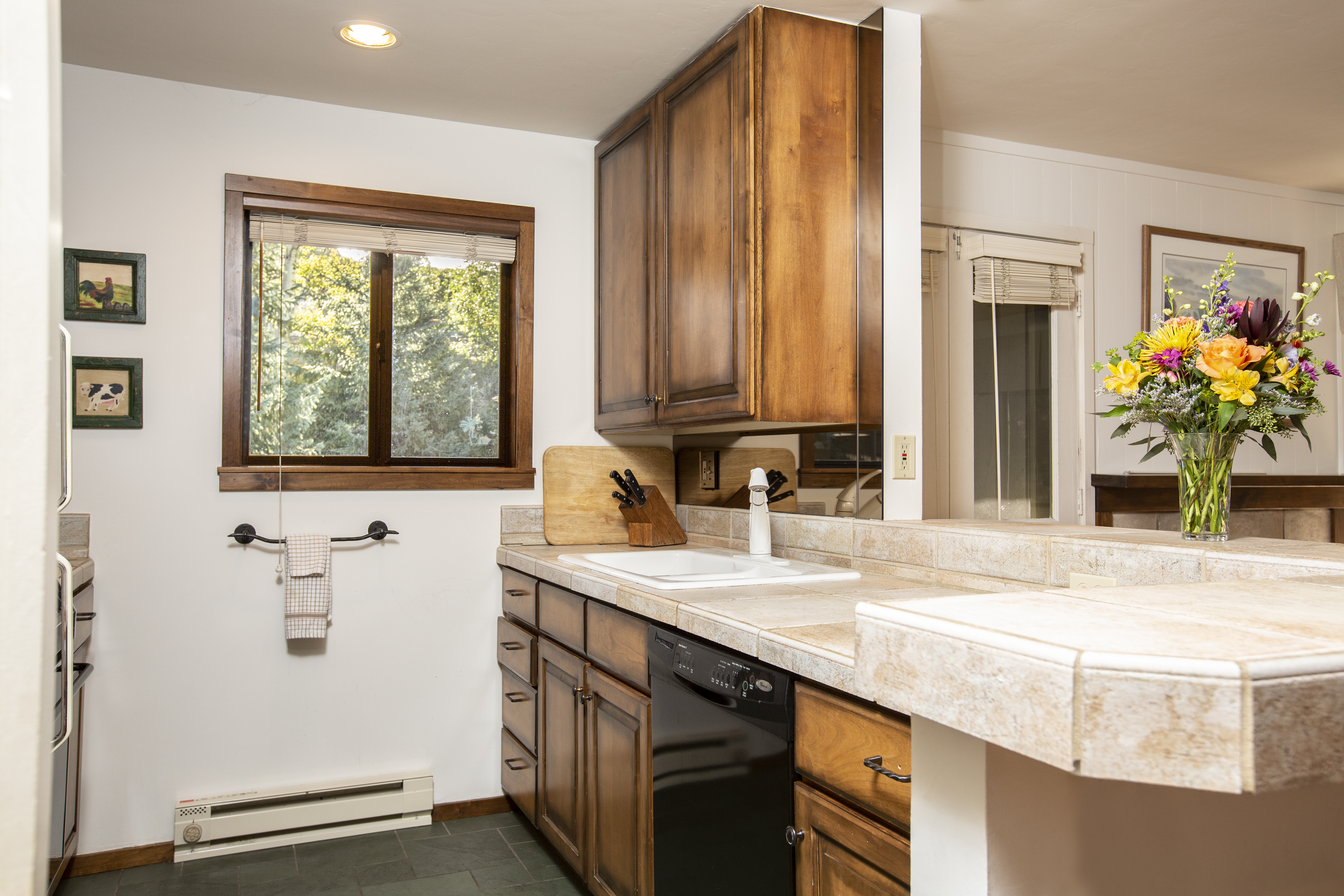 svr_cottonwood_condo_lodging_fall_2018_cannell_kat_2.jpg