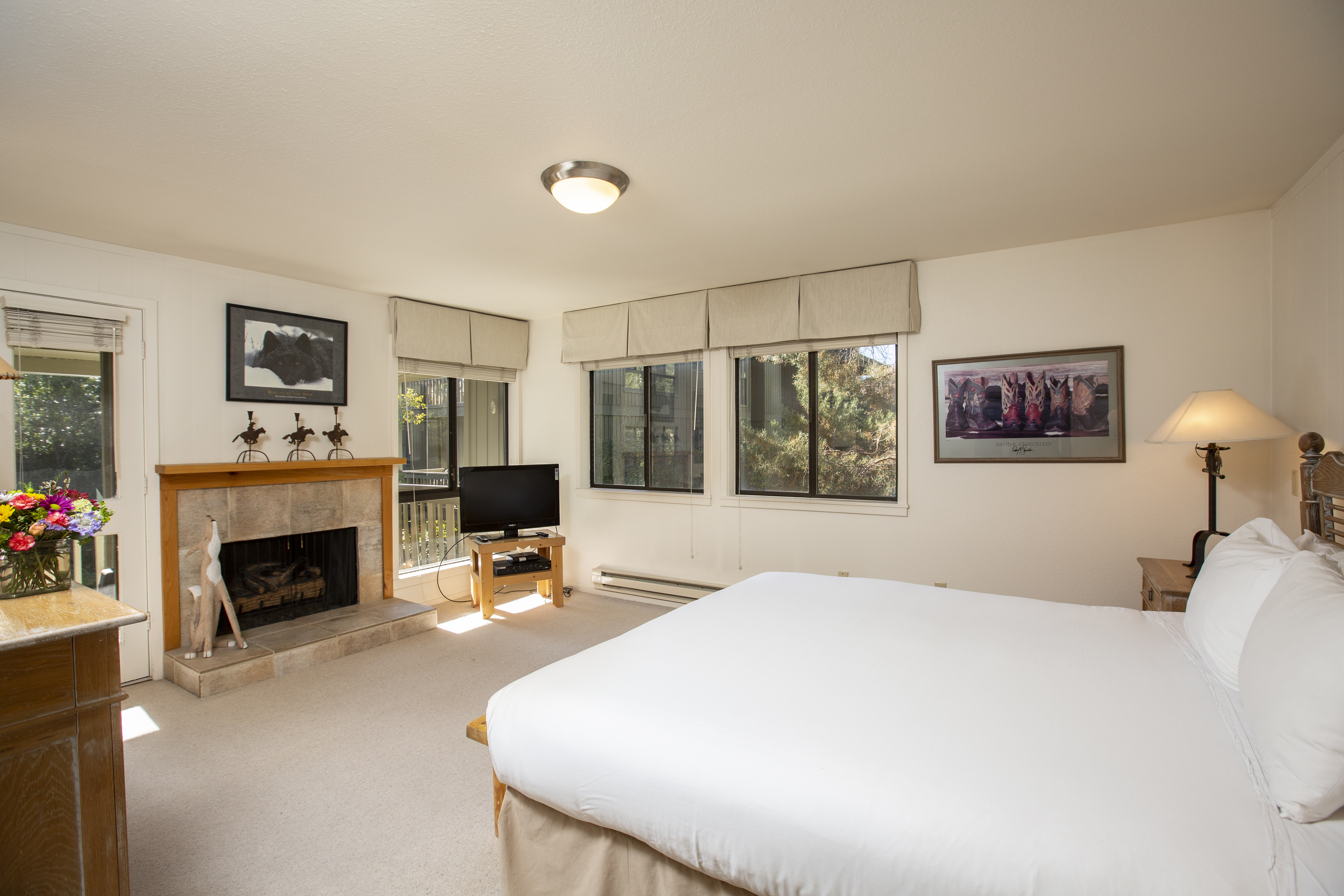 svr_cottonwood_condo_lodging_fall_2018_cannell_kat_7.jpg