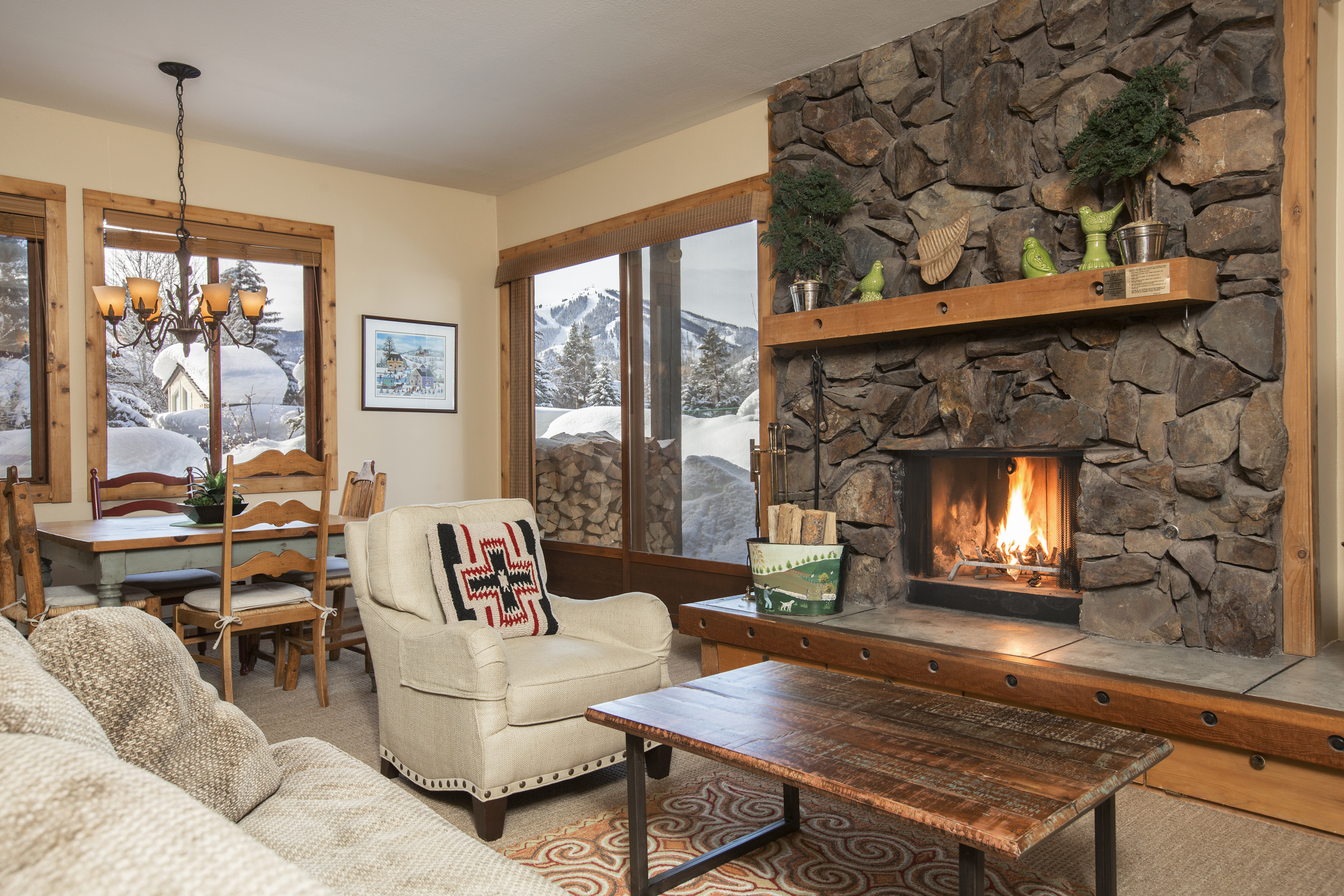 svr_wildflower_condos_lodging_winter_2017_cannell_kat_6.jpg