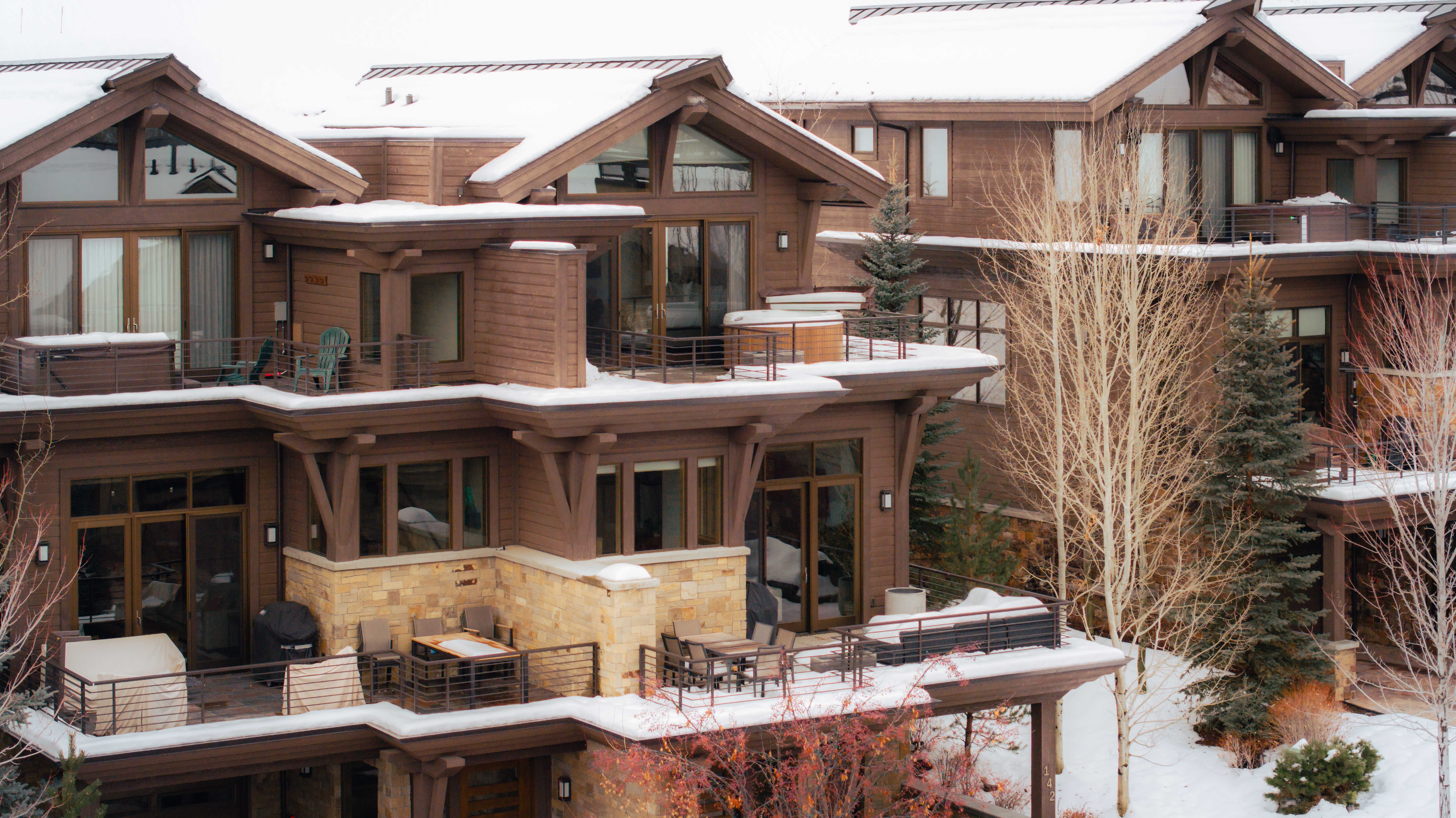 2025_12_sv_townhome_exteriors-32-edit-v2_2.jpg