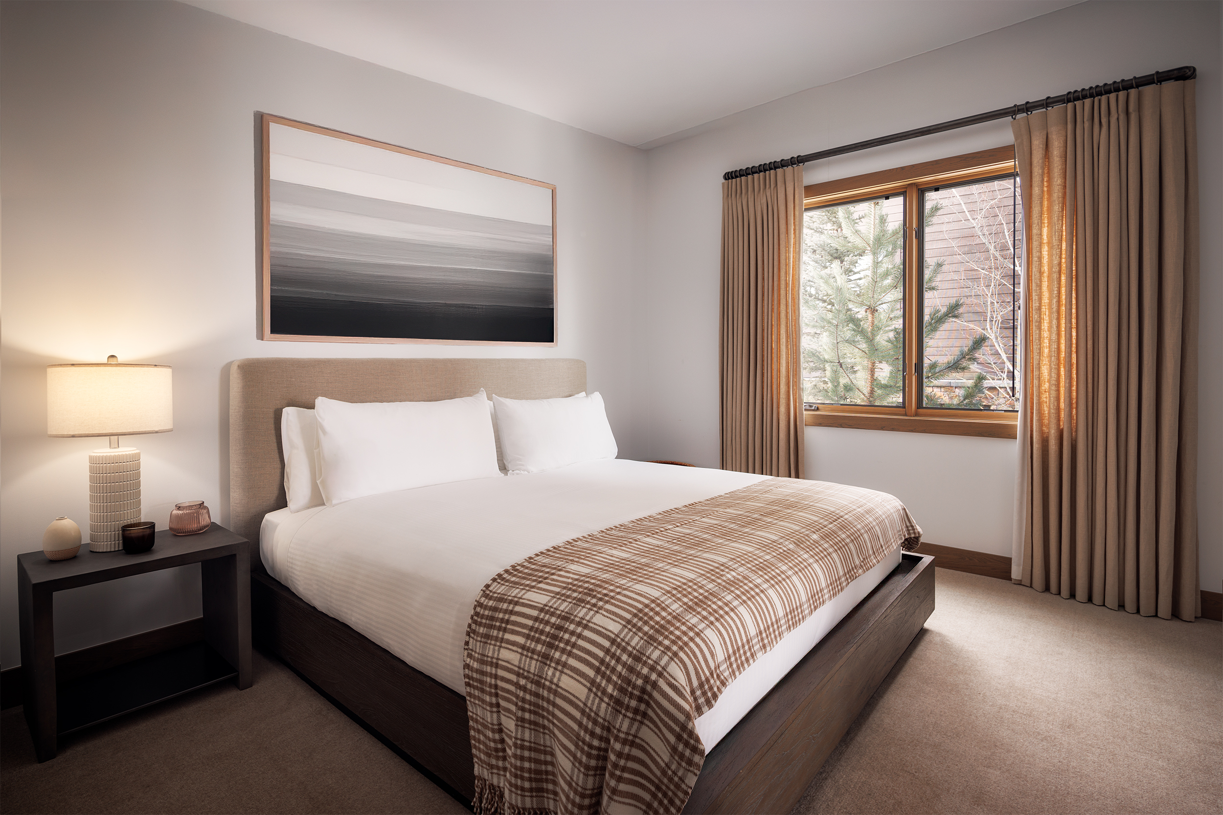 2025_12_sv_townhome_guestroom_2ndfloor_2point-5203-edit_v1.jpg