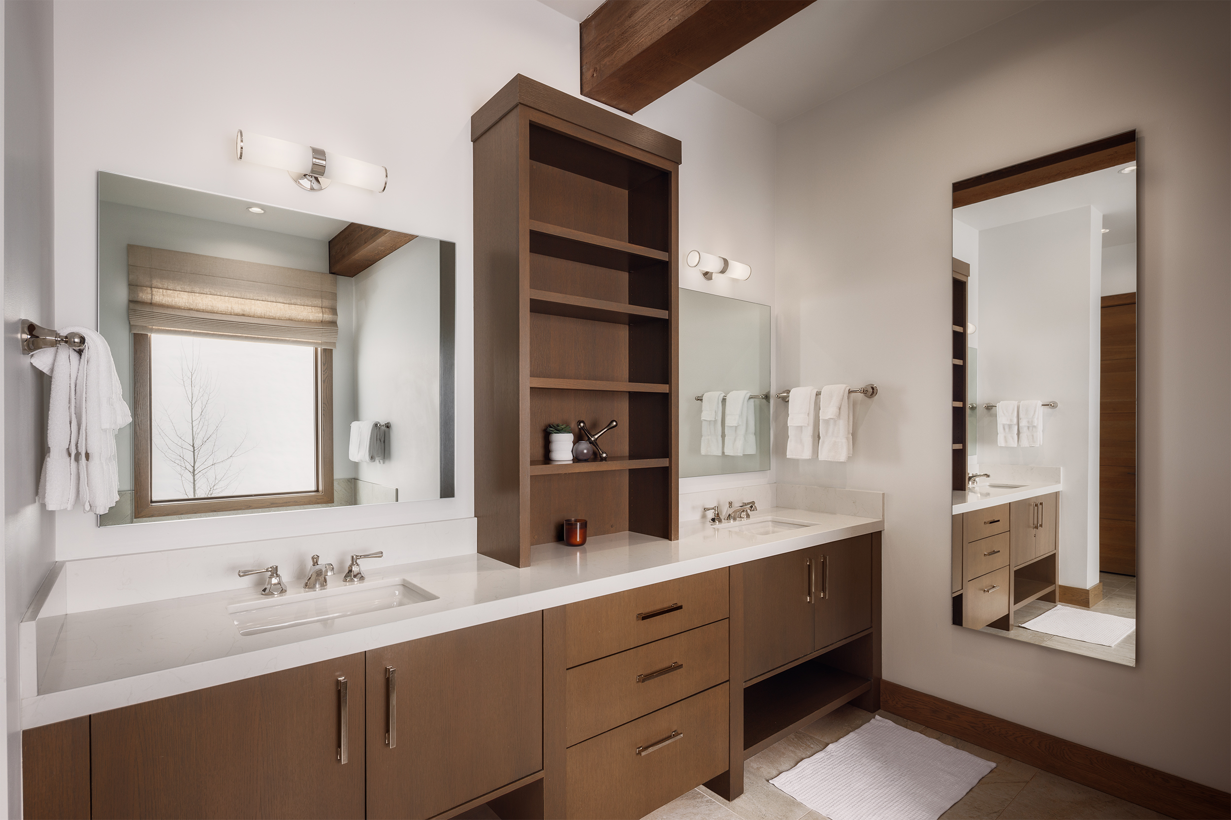 2025_12_sv_townhome_guestroom_3rdfloor_bath2point_17mm-5285-edit-v2.jpg