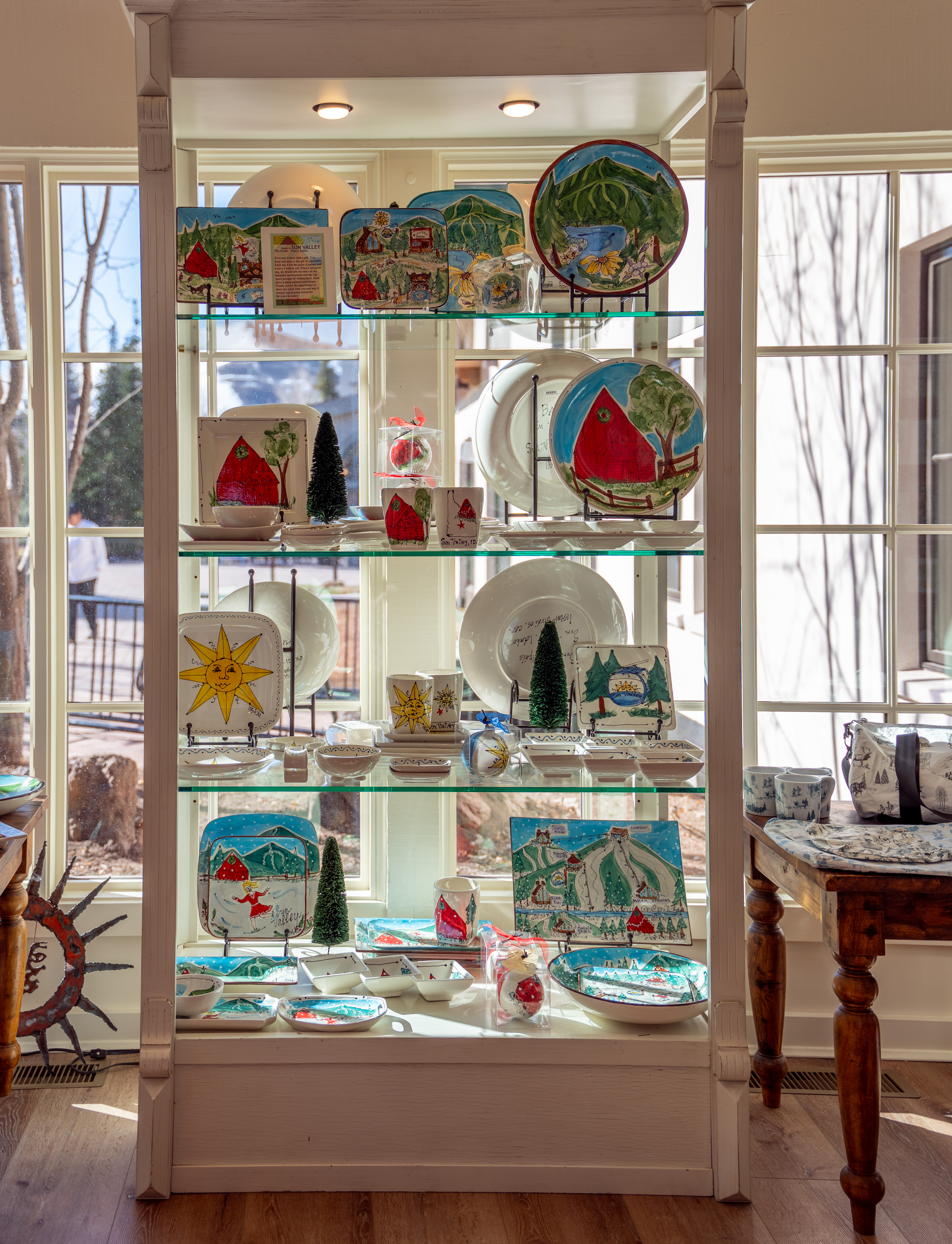 svr_signatures_gift_shop_exteriors_04-15-25_5.jpg
